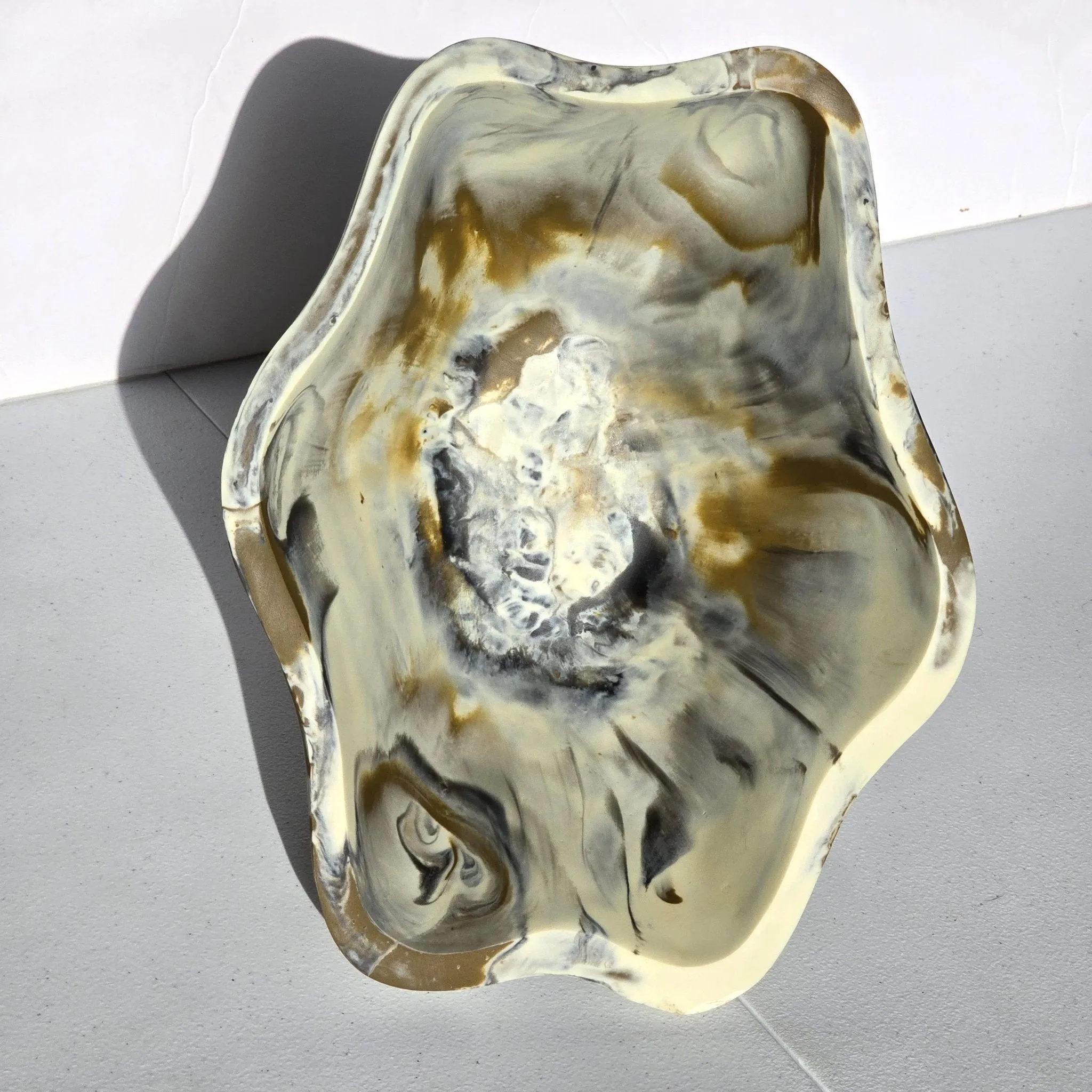 Organic Shape Resin Bowl - Brown/Marble Dust